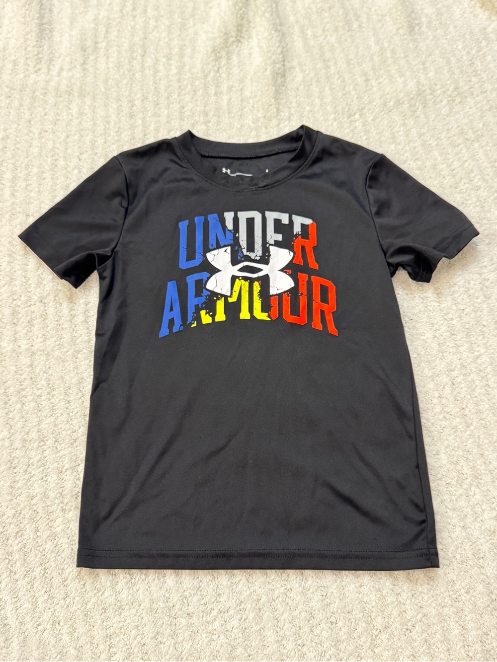 Under Armour Boys' Black Logo Graphic Short Sleeve Tee